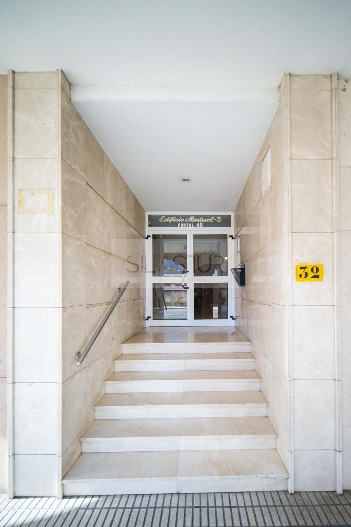 Duplex Las Piraguas Arriondas Bagian luar foto